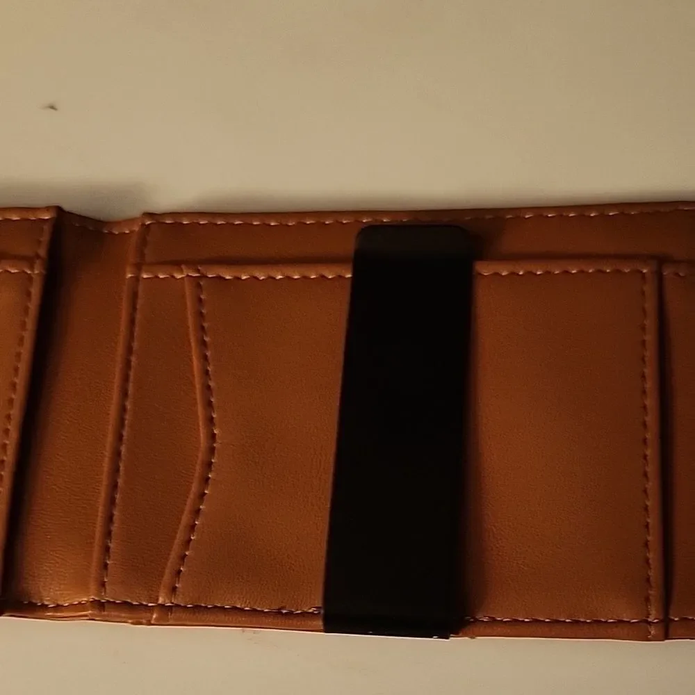 Slim Wallet with Air Tag SLlot